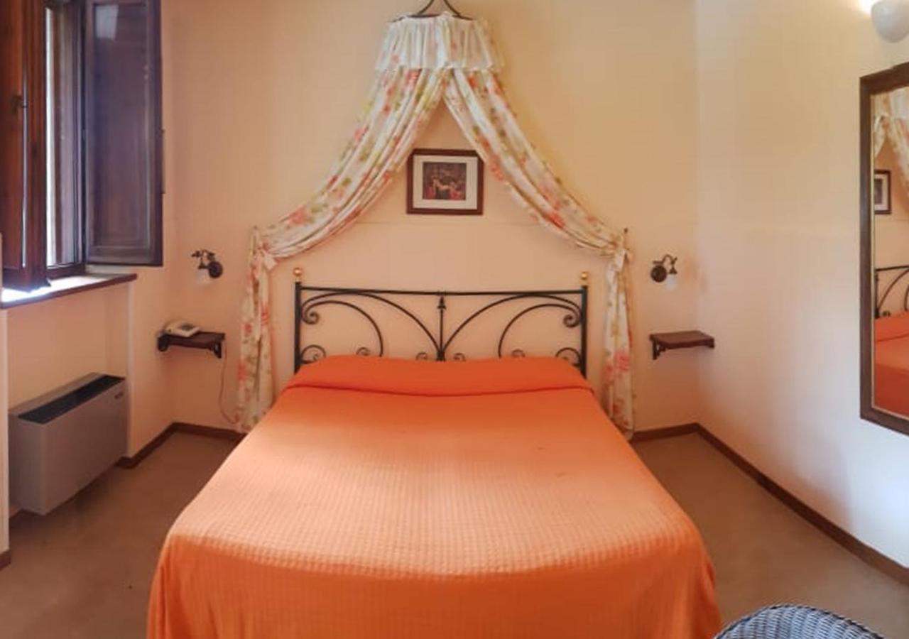 Il Colombaio Agriturismo Montegabbione Kültér fotó